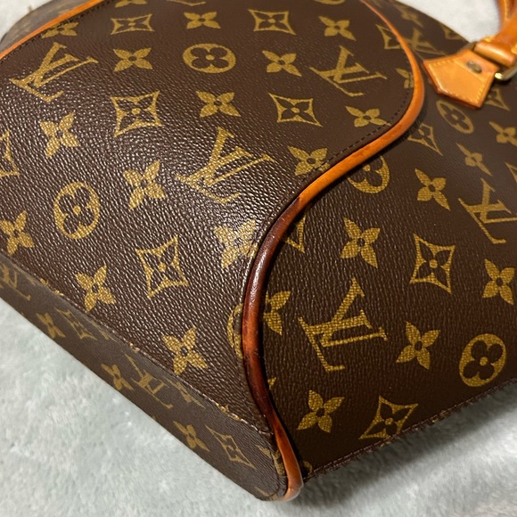 LV Ellipse MM 💕🤎 - Picture 5 of 15